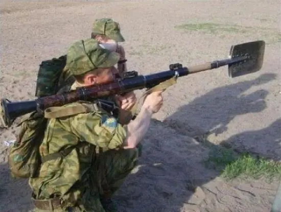 Humor militar, en serio?