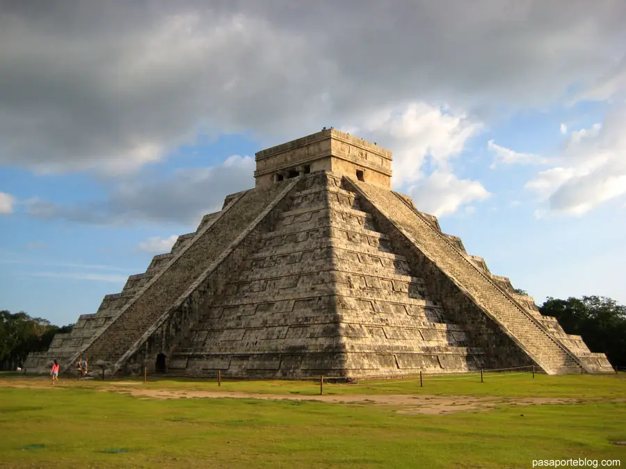 Tesoro de Mexico: Chichen Itza, maravilla del mundo moderno
