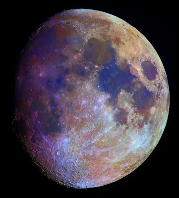 Titanio en la Luna