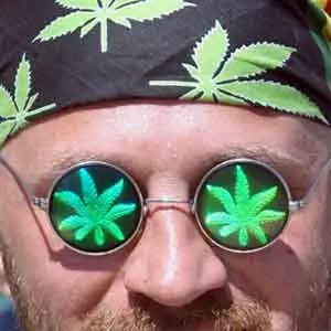 10 Mitos Sobre la Marihuana [no apologia]