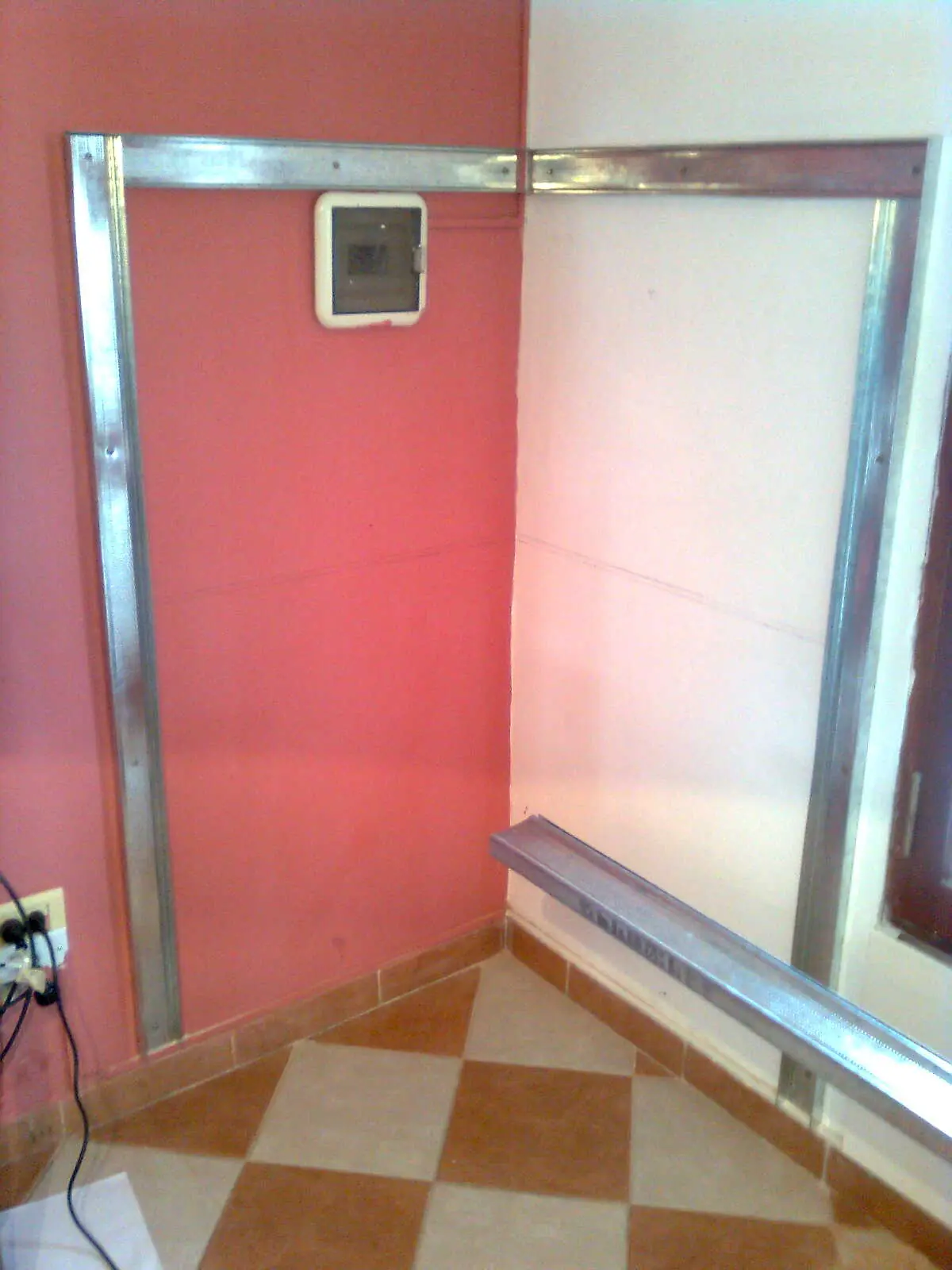 Hacete un mueble para el TV y el DVD
