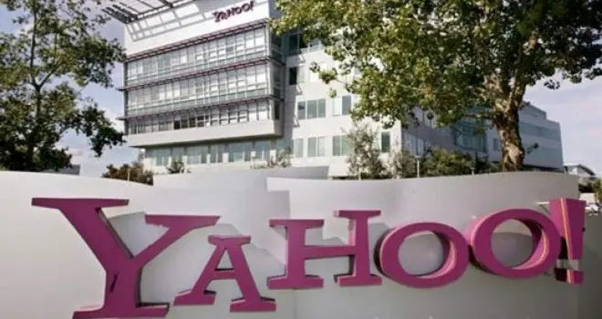 Llegan primeras ofertas a Yahoo y no sacan muchas sonrisas