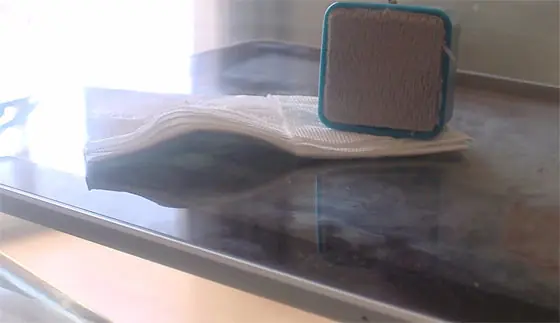 Cómo limpiar la pantalla táctil de un Tablet o móvil