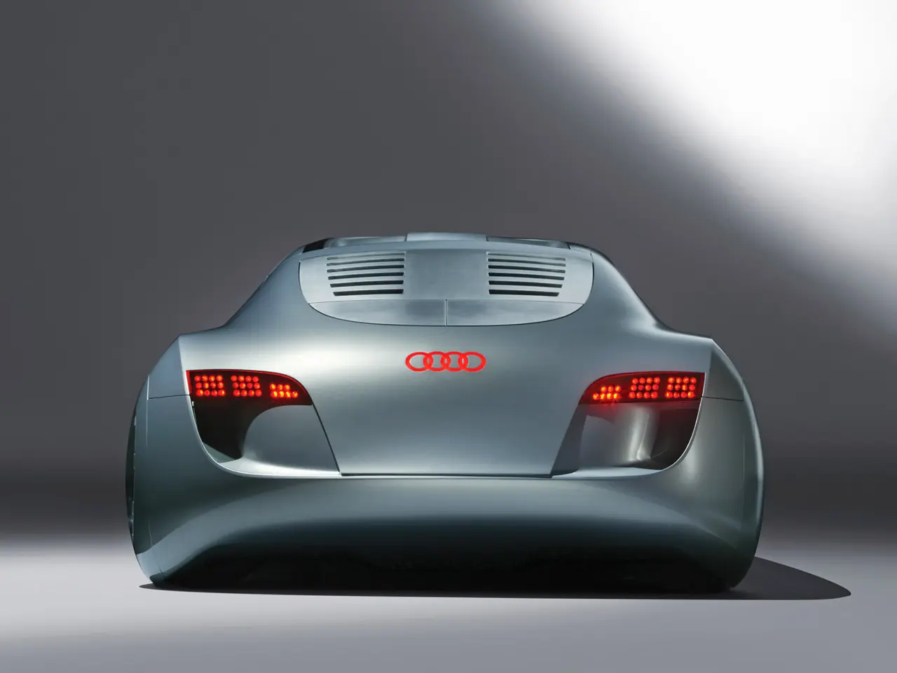2004 Audi RSQ Concept (audi de i robot)