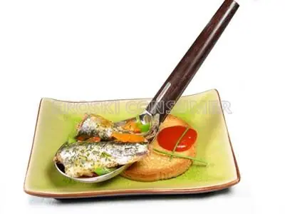 Canapes de sardina y huevos