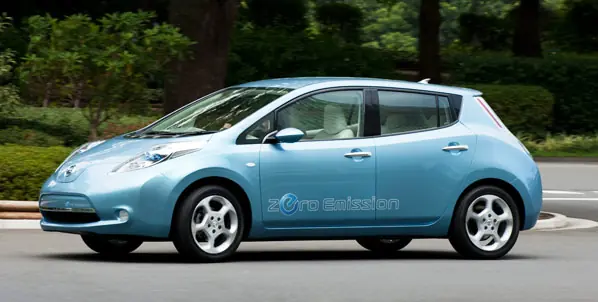 Europa: Auto del año 2011 es totalmente electrico.