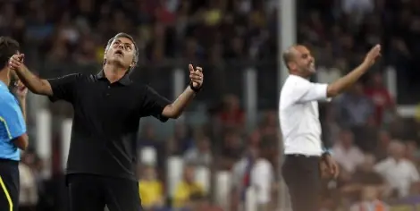 Ni Mourinho se salvó del Photoshop!.