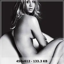 Kaley Cuoco