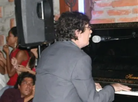 Dos décadas después, Charly vuelve a tocar en River Plate