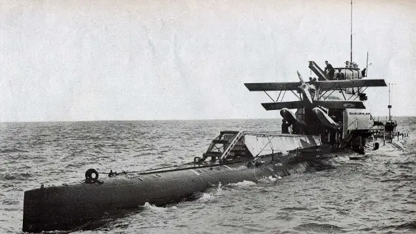 Portaaviones submarinos