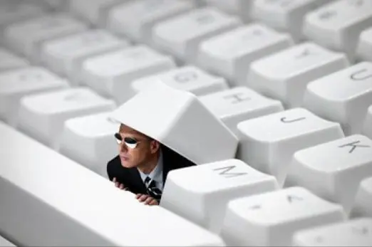 Atención: El FBI tendrá acceso a los datos de usuarios