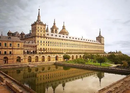 Puerta al infierno en España