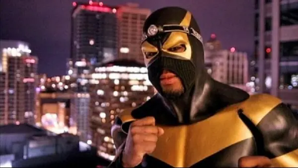Super heroes reales que patrullan las calles.