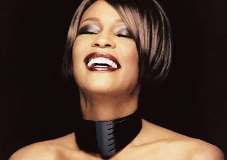 Whitney Houston ha muerto