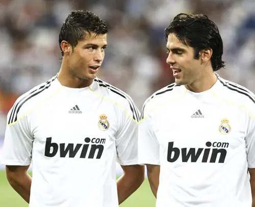 Razones por que CR7 es mejor Que Messi 2° parte!