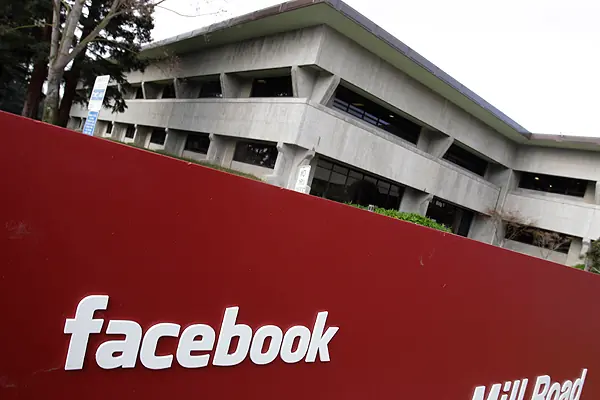Abogado demanda a Facebook por violar su privacidad