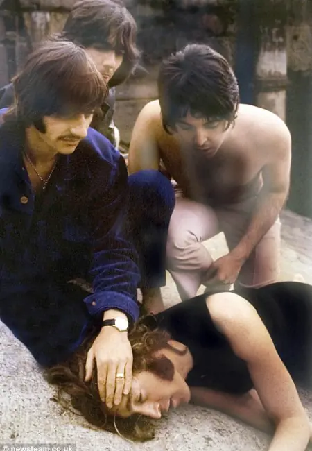 John Lennon: Aparece una inquietante foto de lo que estaba p