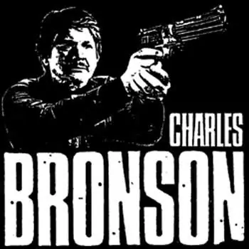 Lo mas parecido a Chuck Norris ...Charles Bronson un grande.