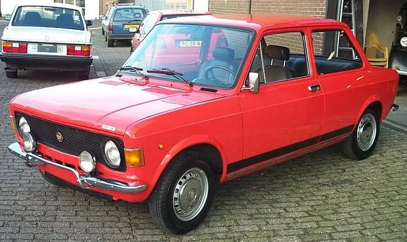 FIAT (Fabrica Italiana Automobili Torino)