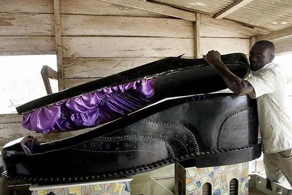 SuperRaros Ataúdes de Ghana