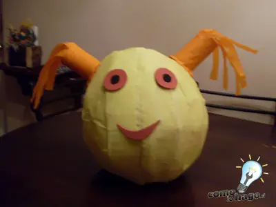 Como hacer una piñata para la fiesta de tu hermanito?