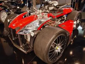Cuatriciclo con motor de Ferrari