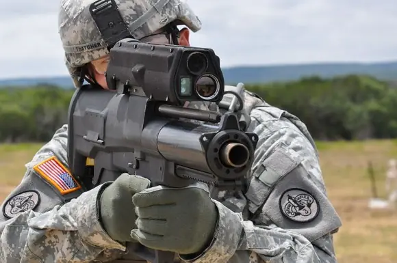 XM25, el rifle que dispara balas inteligentes