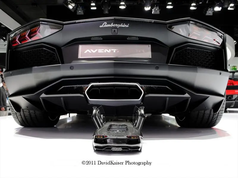 Lamborghini Aventador 1:8
