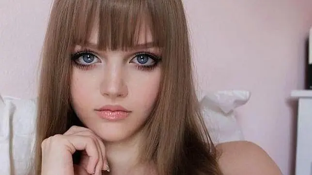 la verdad sobre la barbie de carne y hueso que causa furor