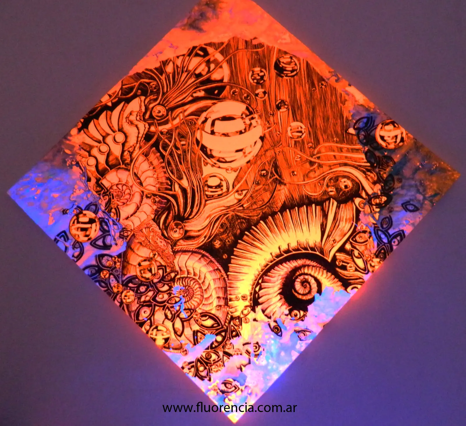 Mis pinturas fluorescentes (Ammonites)