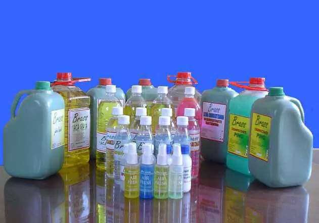 cosas que se fabrican con el petroleo........