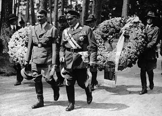 Las Mujeres de los Nazis. Info