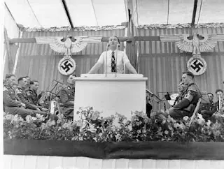 Las Mujeres de los Nazis. Info