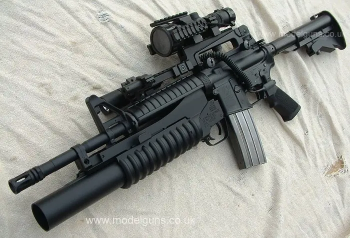 Megapost Fusil M16