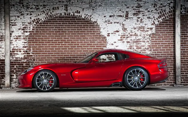 SRT Viper 2013, si te pica esta serpiente, estás perdido