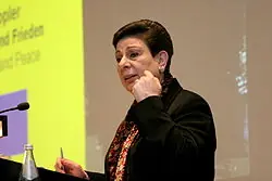 "Los palestinos necesitan libertad en lugar de permisos