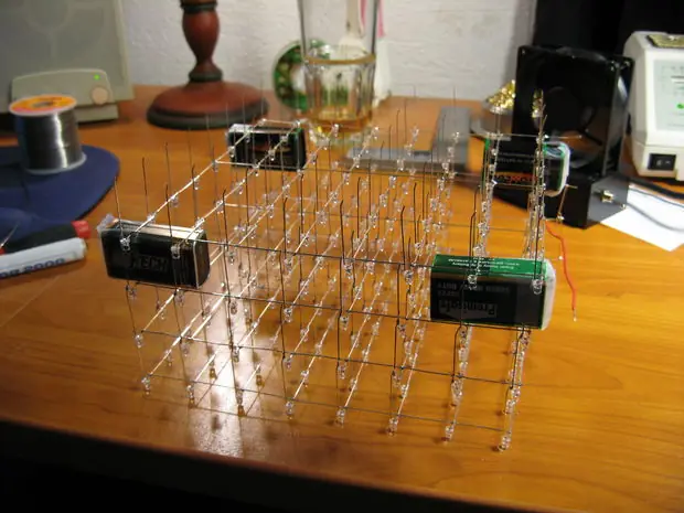 Cubo Led [Esta medio Salado, no lo hice yo, es un tuto] 2