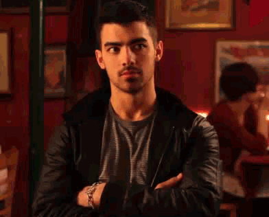 Volvio Oli-Chan!! (Un vida en gifs cortito :o)