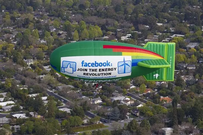 ¡Lo logramos! Facebook va por las energias limpias