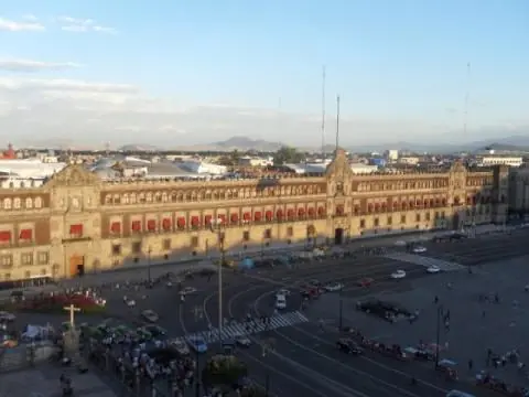 El zócalo del D.F, lugar donde tocara Paul Mccartney!!