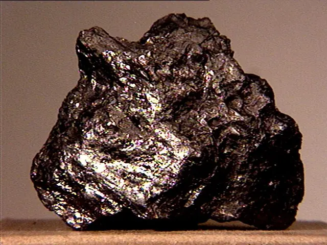 El diamante ya no es el material natural más duro