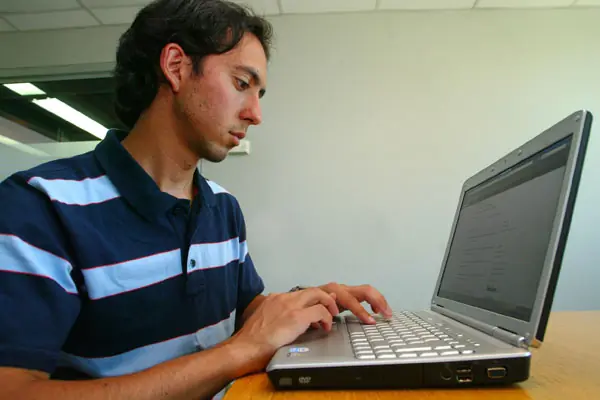 Facebook es más adictivo que los cigarros