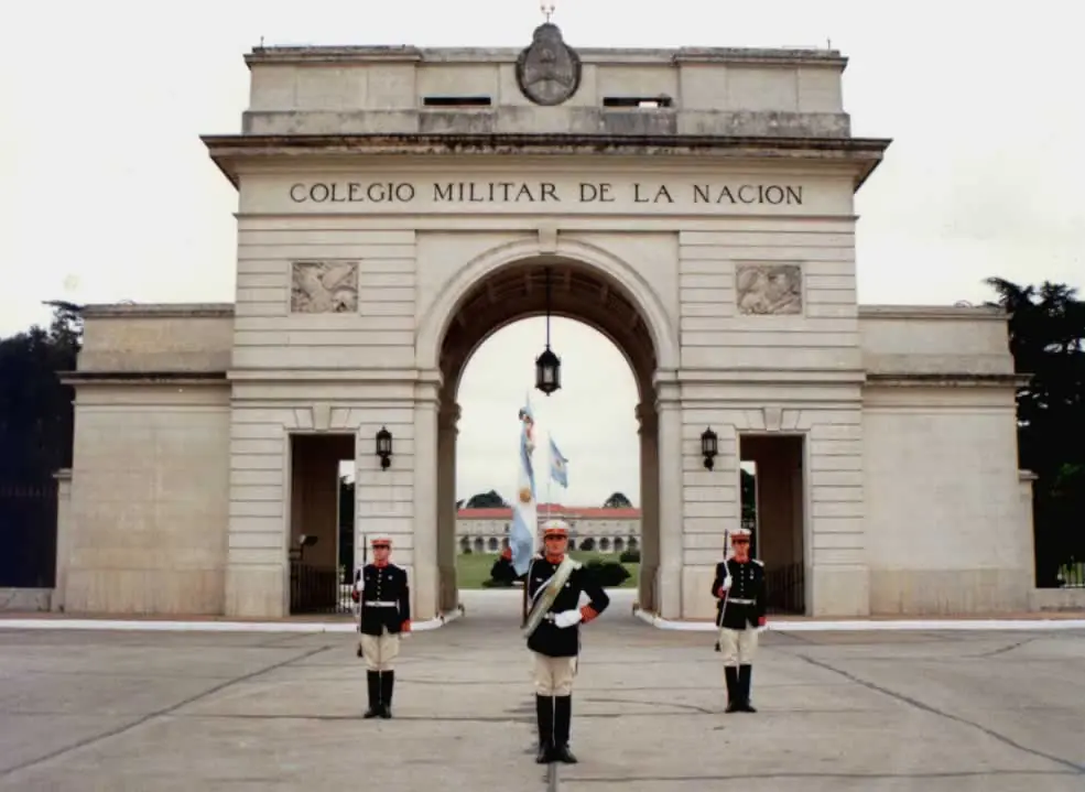la carrera militar actual ejercito argentino