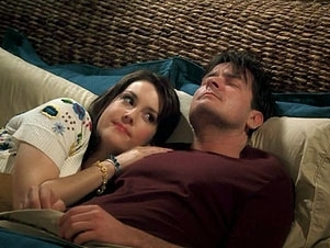 el regreso de charlie harper a two and a half men!