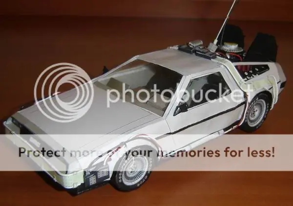 Aston Martin DBR9 De Papel