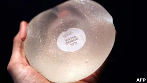 Los implantes mamarios PIP no son tóxicos ni causan cáncer