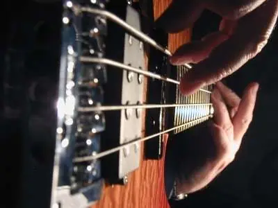 La Historia del Bajo Electrico