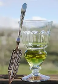 Absenta, la peligrosa bebida del hada verde