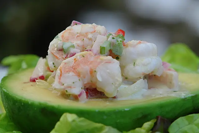 Receta Aguacate relleno con Camarones