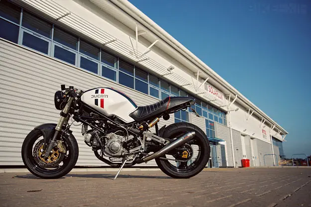 Ducati Monster 900 Custom|
